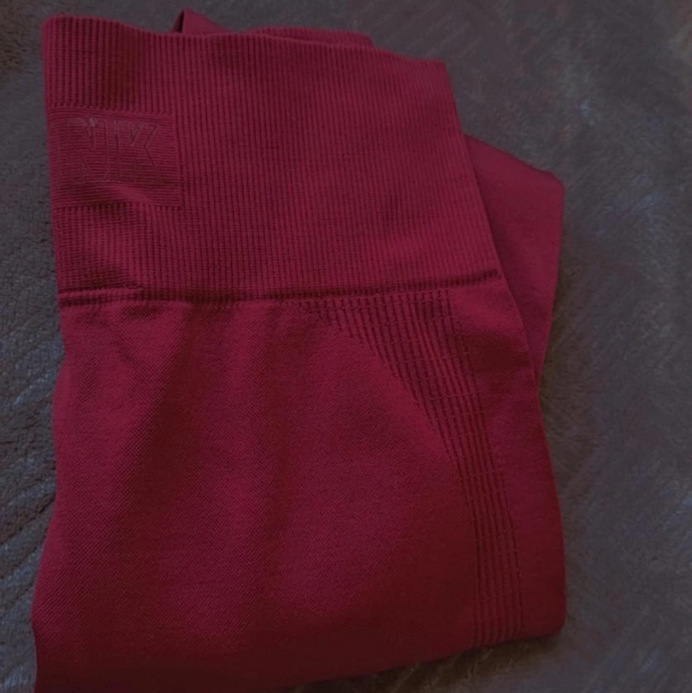 Pink leggings